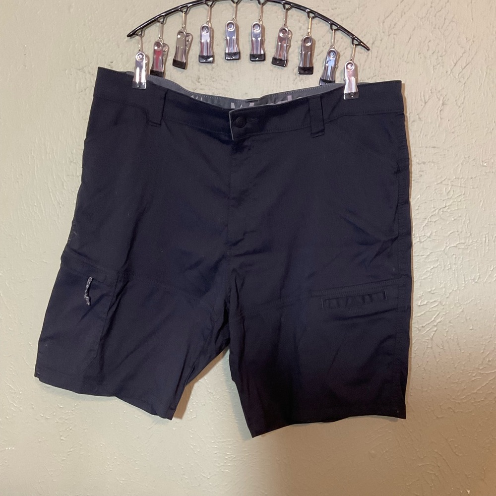 Wrangler Men's Black Cargo Shorts with Utility Pockets